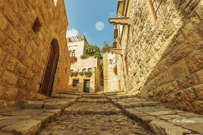 Beirut, Beiteddine & DeirElQamar Day Trip-With Lunch(4G on Board) - The value of $95 per person