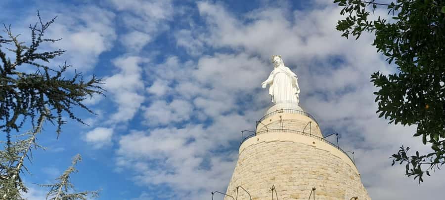 Beirut: Jeita Grotto, Harissa, Byblos group tour & Guide - Why this three-stop route works