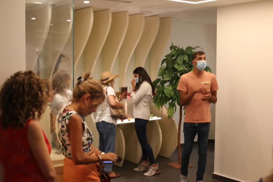 Chocolate Museum Tour and chocolate Workshop with pick-up - A workshop suited to adults and children