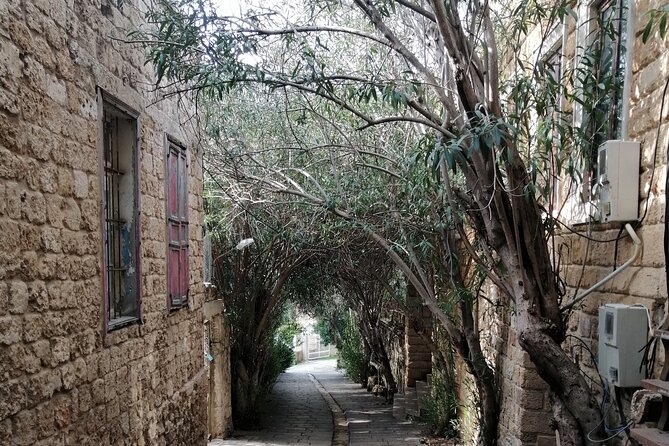 Guided Semi-Private Tour to Jeita, Harissa & Byblos - Riding the Harissa Téléferique to Jounieh