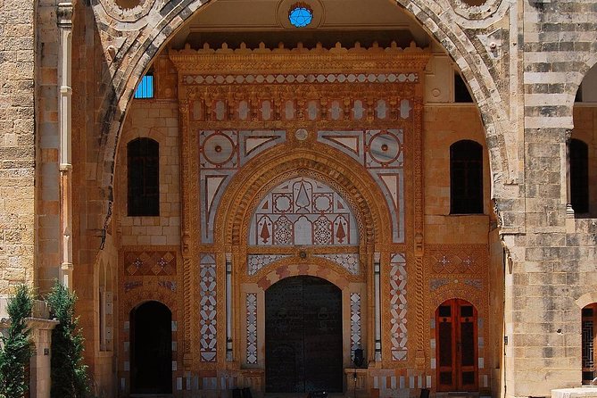 Guided small group to Cedars Reserve & Beiteddine w/lunch+entries - Deir el Qamar: Village Streets and Lebanese Brunch