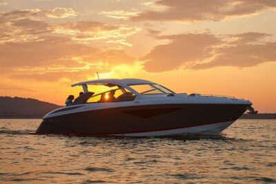 Luxury Yacht Ride