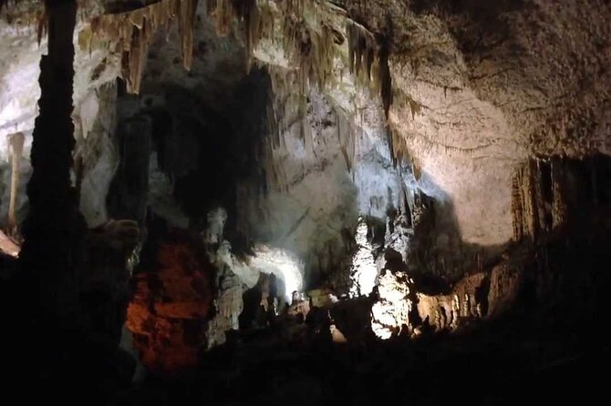 Palace of Dreams - Oyoun El Samak - Zahlan Grotto - Jabal El Arbaaine - Zahlan Grotto and the story beneath the rock