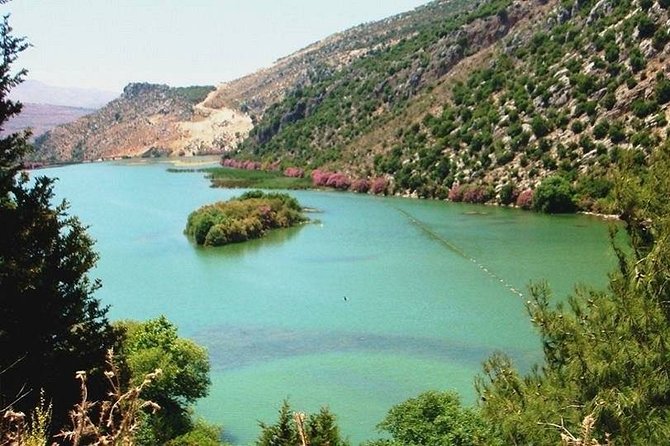 Palace of Dreams - Oyoun El Samak - Zahlan Grotto - Jabal El Arbaaine - Palace of Dreams: Bakhoun’s handmade curiosity