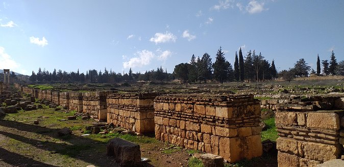 Private Anjar and Baalbek Tour from Beirut with Departure Ticket - Baalbek’s old souk and the mosque area