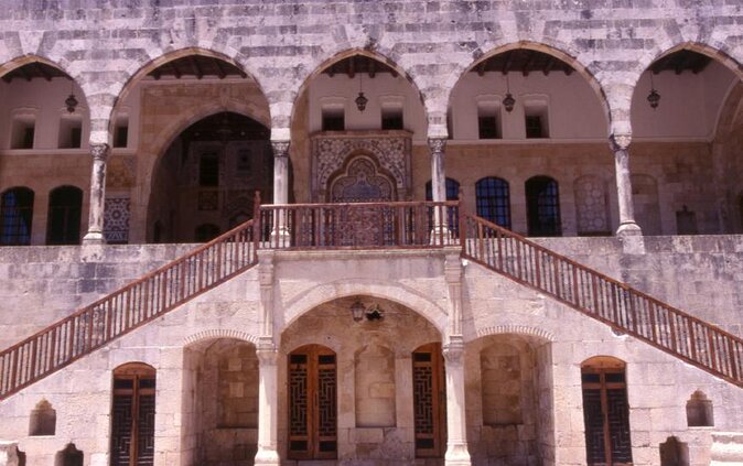 PRIVATE Half-Day Tour to Beiteddine Palace & Deir elQamar - Key points at a glance