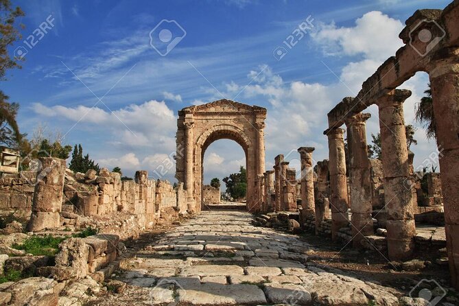 Private Tour: Tyre, Sidon and Maghdouche Day Trip from Beirut - Sidon’s sea castle and old souks