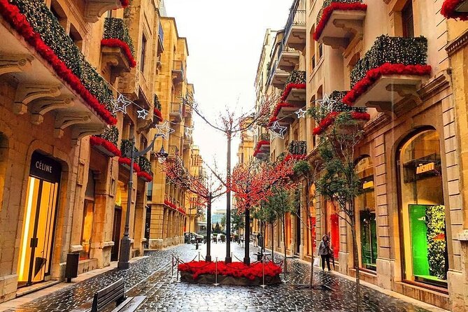 Small Daily Tours in Beirut City - The Holiday Inn: a hard look at the civil war