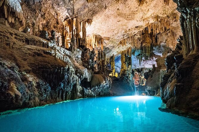 Small Group Tours to Jeita Grotto and Byblos with tickets - The essential points at a glance