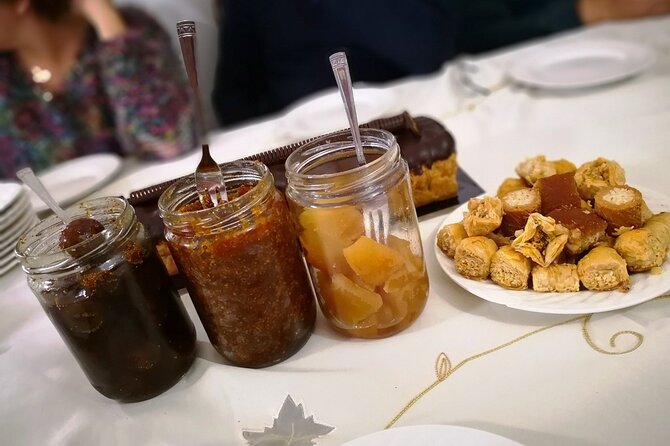Traveling Spoon Lebanese Mezze Private Online Cooking Class - Who should book this Lebanese mezze experience?